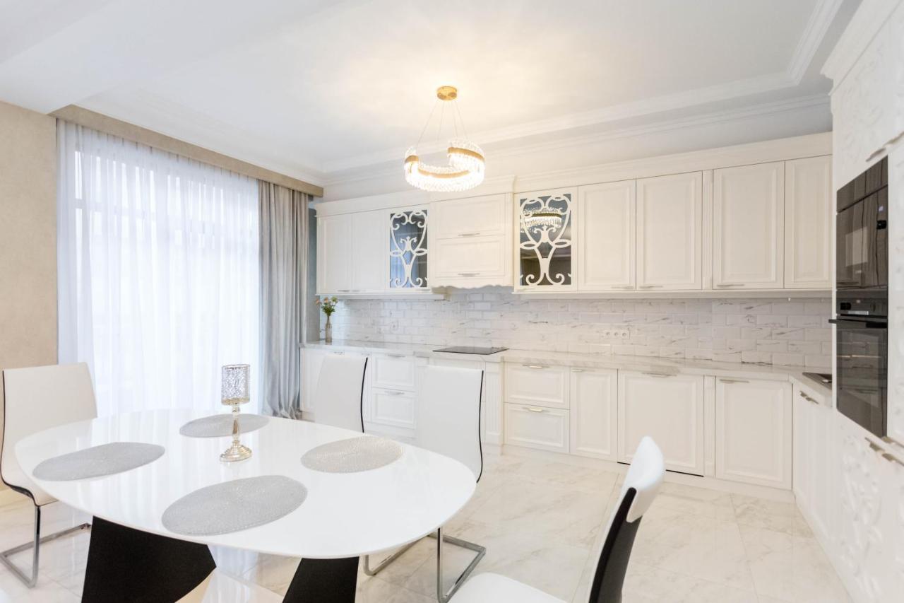 Luxe Apartament